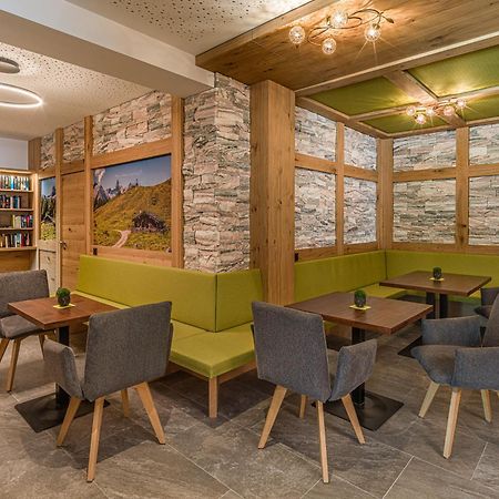 Landhotel Kirchenwirt Unken Exteriör bild