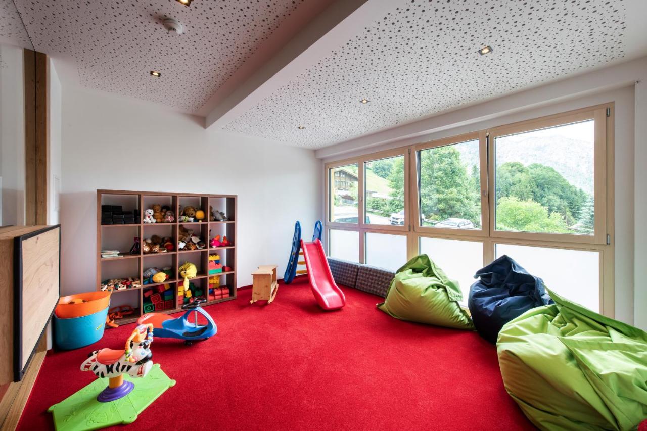 Landhotel Kirchenwirt Unken Exteriör bild