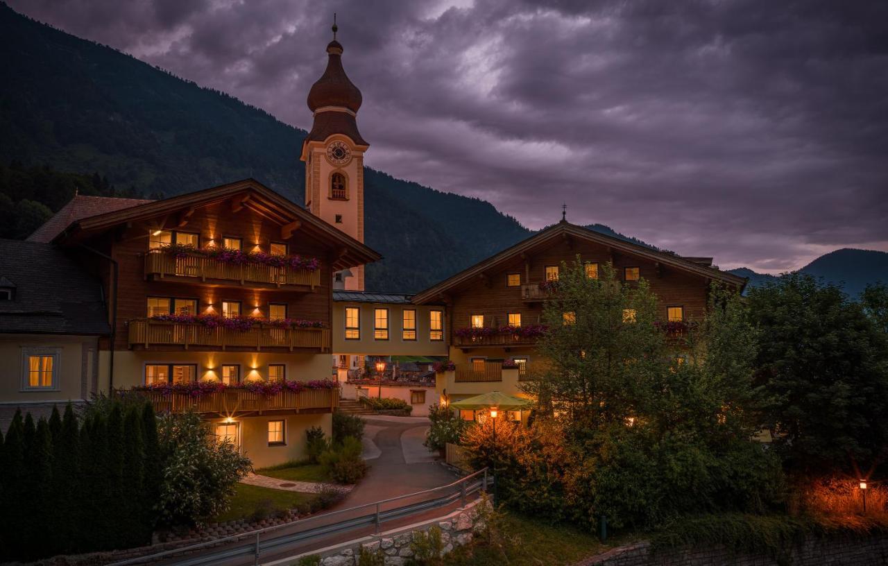 Landhotel Kirchenwirt Unken Exteriör bild