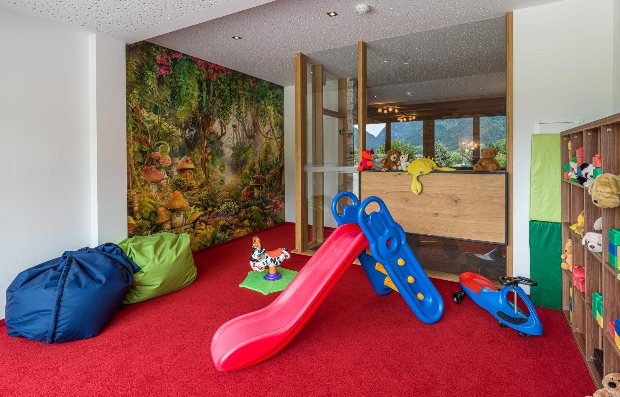 Landhotel Kirchenwirt Unken Exteriör bild