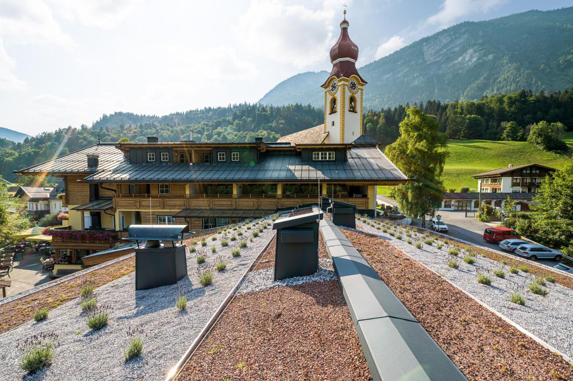 Landhotel Kirchenwirt Unken Exteriör bild