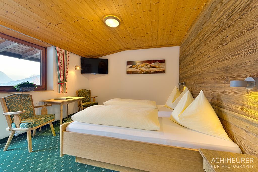 Landhotel Kirchenwirt Unken Exteriör bild