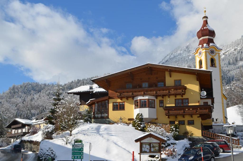 Landhotel Kirchenwirt Unken Exteriör bild