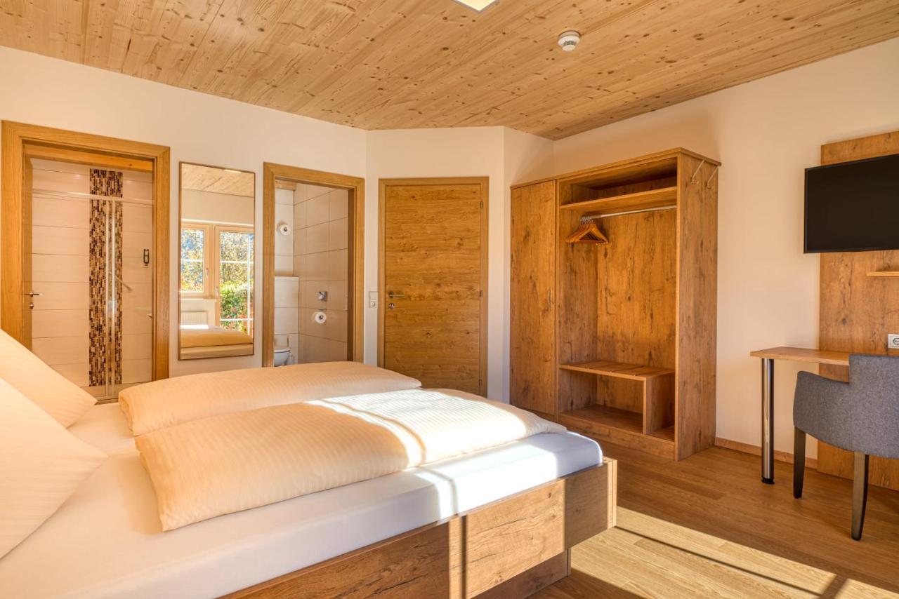 Landhotel Kirchenwirt Unken Exteriör bild